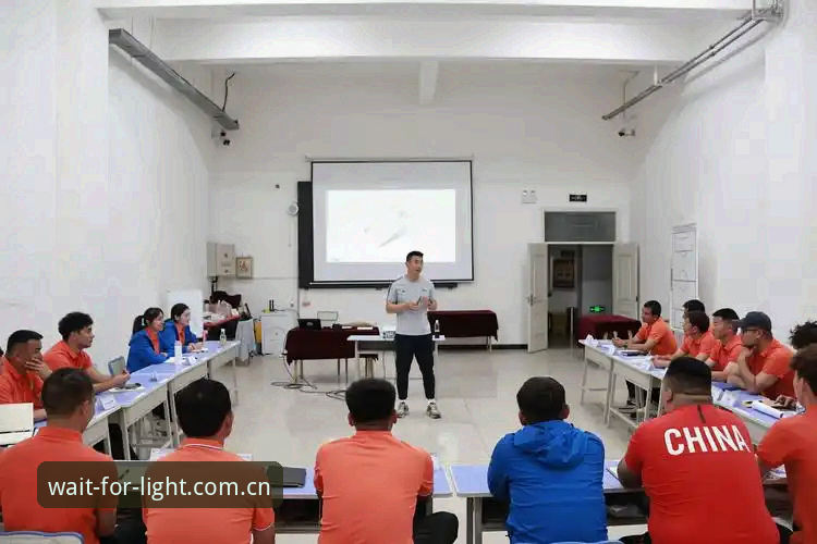 意足协新主席操作教程：从马拉戈当选看意甲角色的重新定位